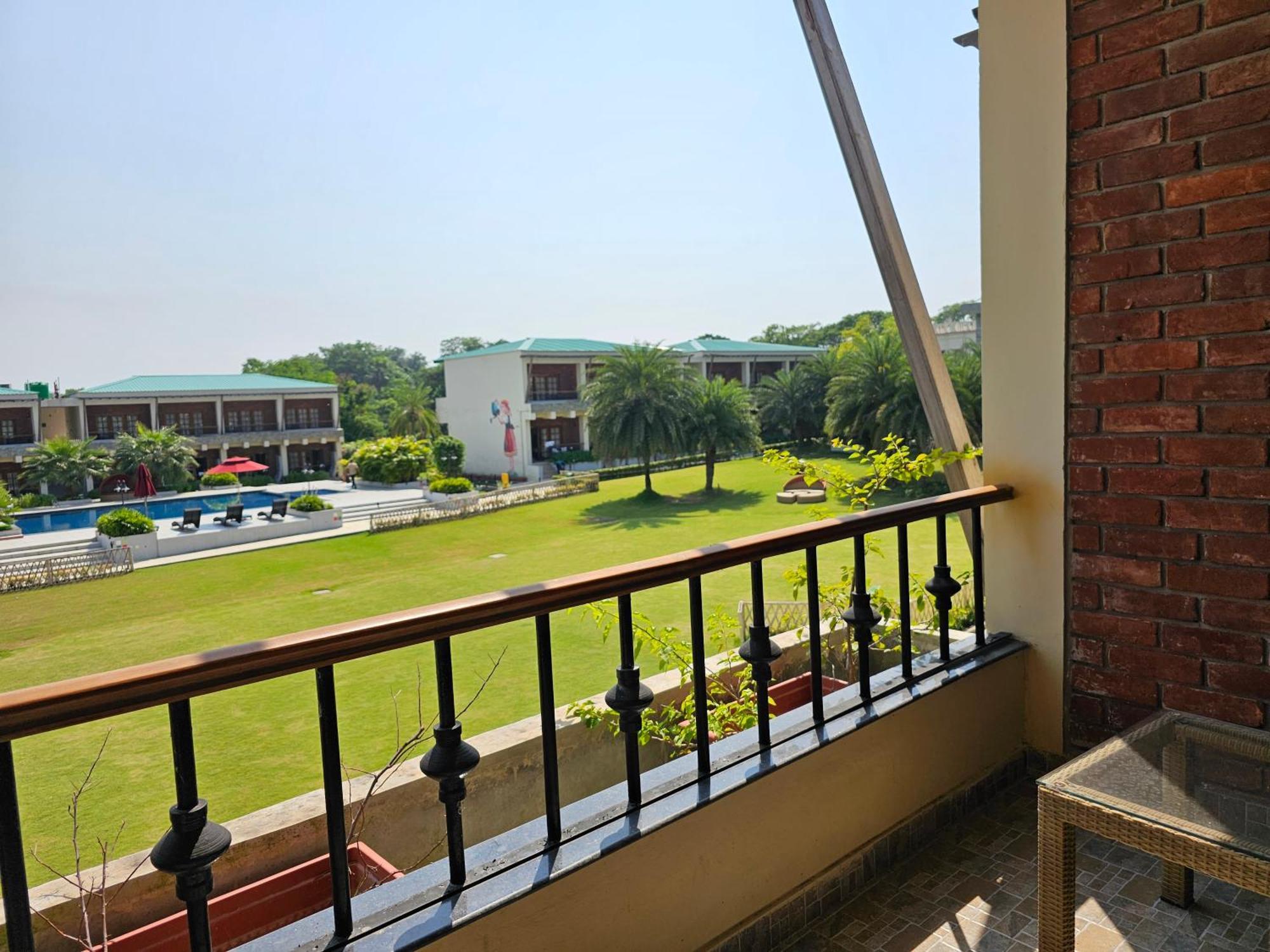 The Creek Boutique Resort & Spa Bolpur Esterno foto