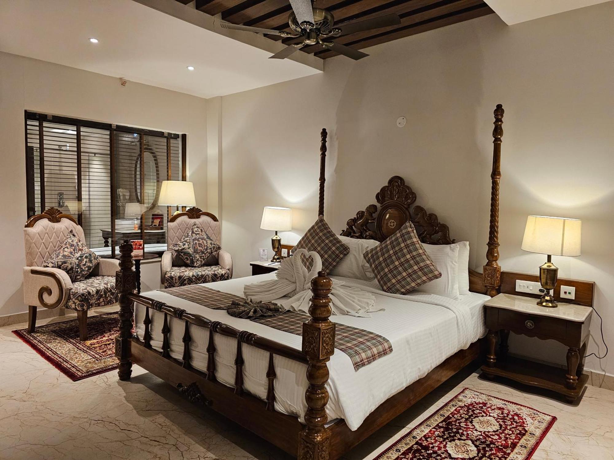 The Creek Boutique Resort & Spa Bolpur Esterno foto